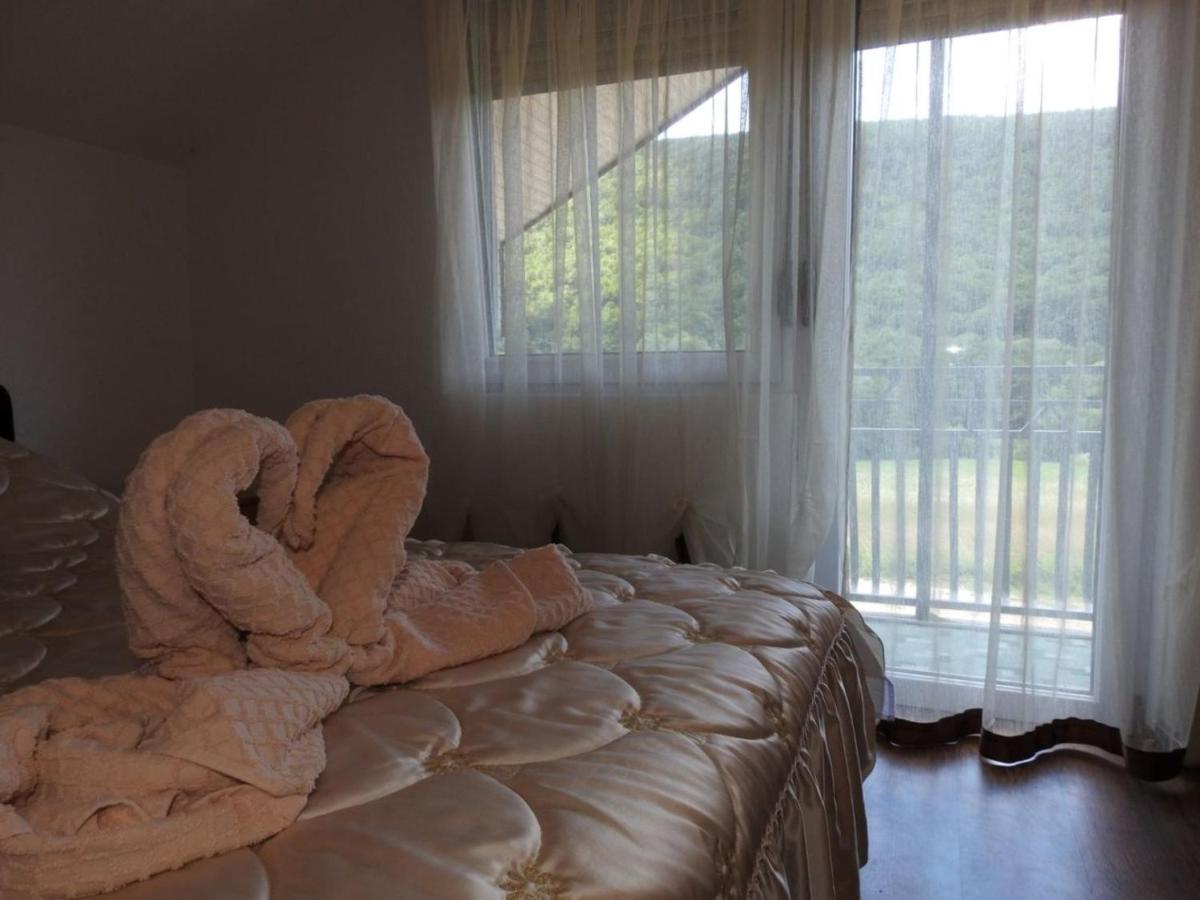 Omar & Una Apartmani Bihać Екстериор снимка