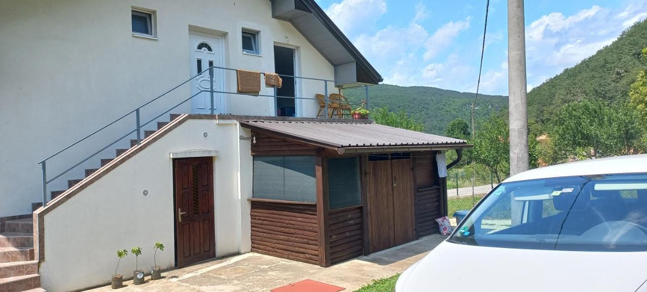 Omar & Una Apartmani Bihać Екстериор снимка