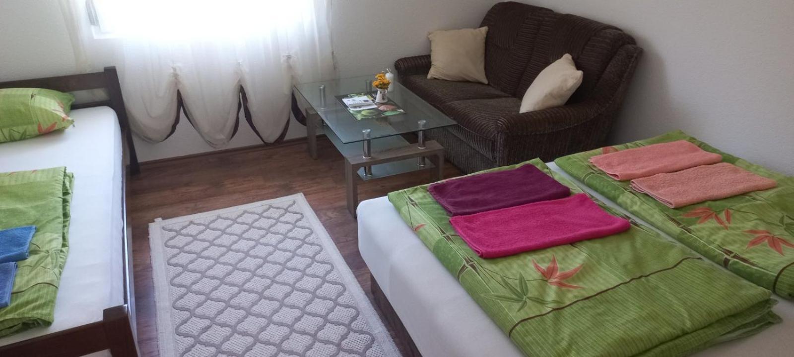 Omar & Una Apartmani Bihać Екстериор снимка